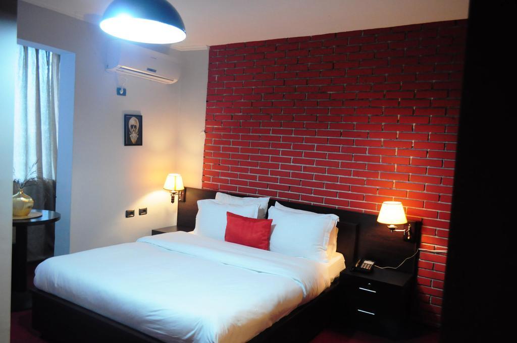 Eagle Hotel 3*