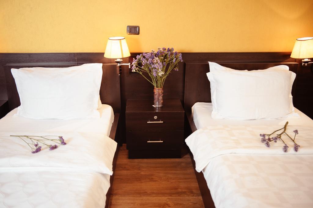 Hotel Eagle 3*