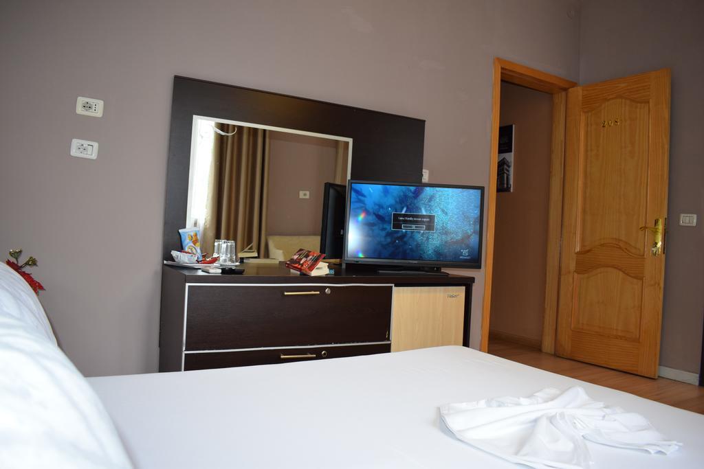 Eagle Hotel 3*